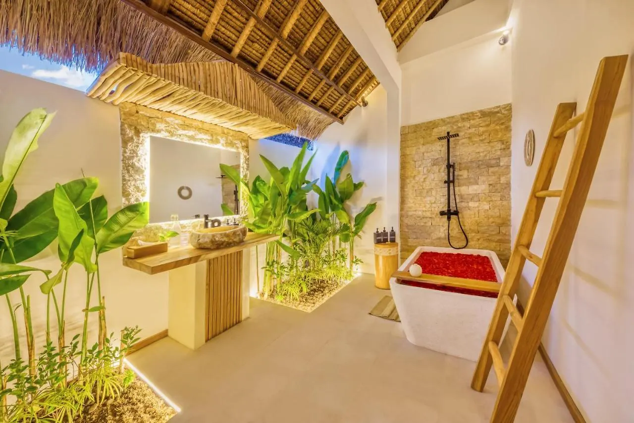 Villa Tango - New Luxurious 7Bdr Prime Location Seminyak