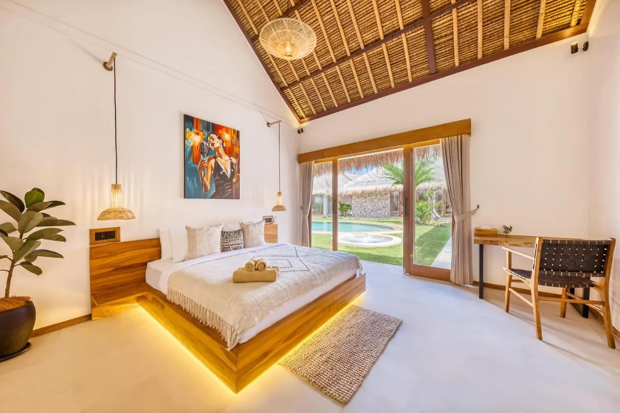 Villa Tango - New Luxurious 7Bdr Prime Location Seminyak  0*, Seminyak (Bali)