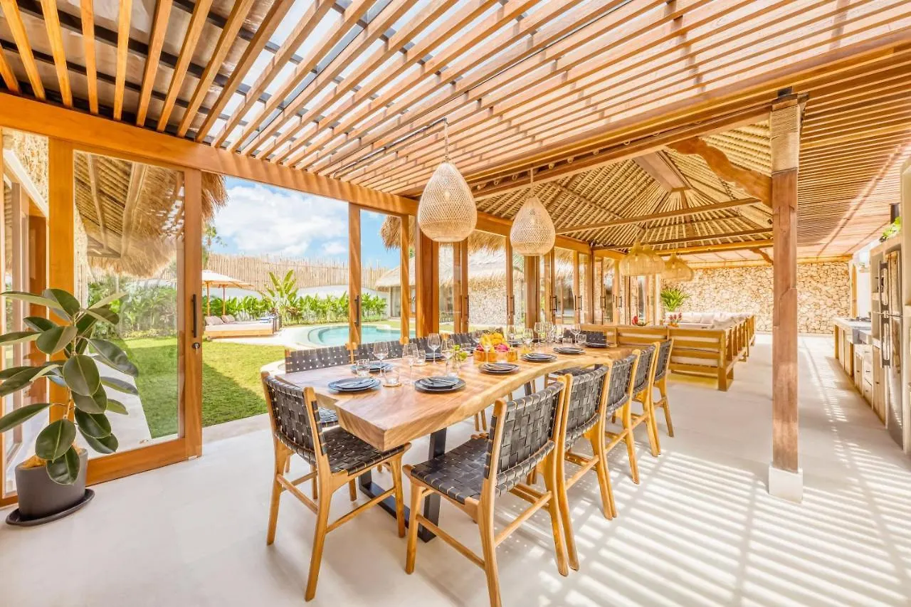 Villa Tango - New Luxurious 7Bdr Prime Location Seminyak