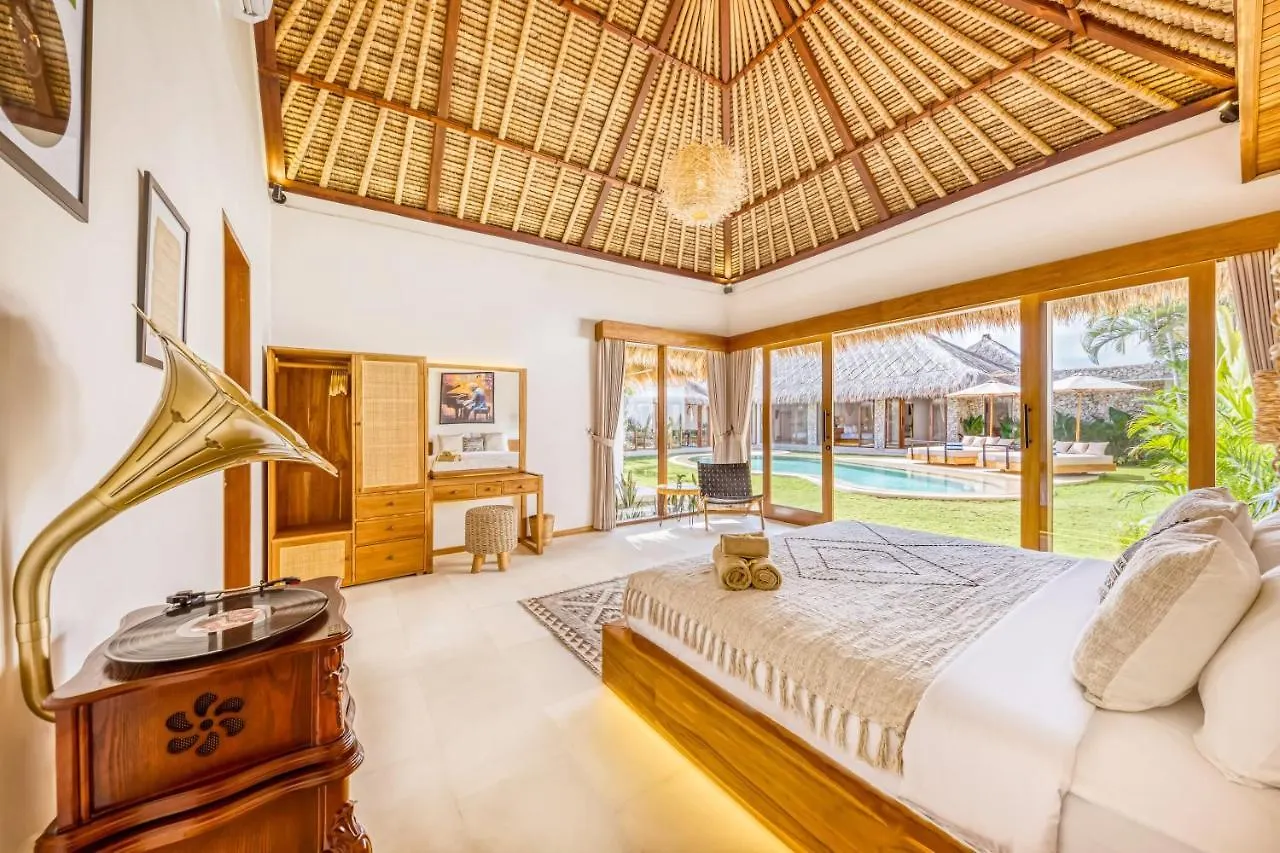 Villa Tango - New Luxurious 7Bdr Prime Location Seminyak