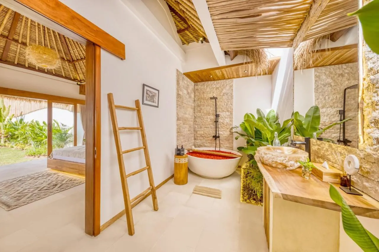 Villa Tango - New Luxurious 7Bdr Prime Location Seminyak