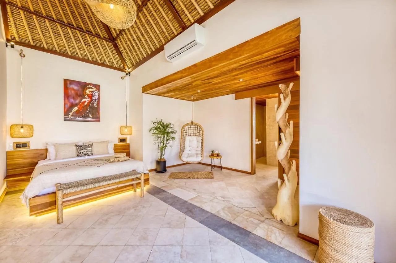 Villa Tango - New Luxurious 7Bdr Prime Location Seminyak