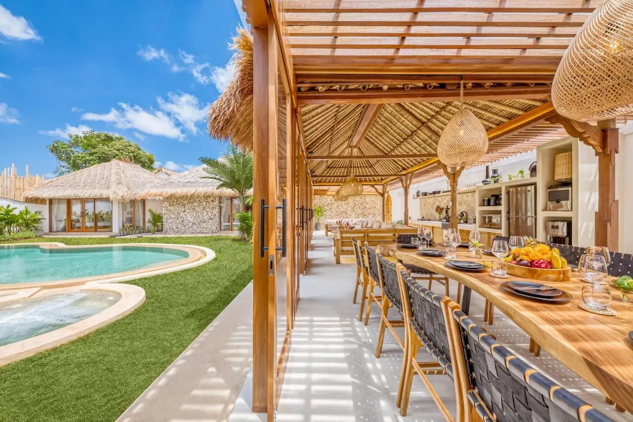 Villa Tango - New Luxurious 7Bdr Prime Location Seminyak Indonezja